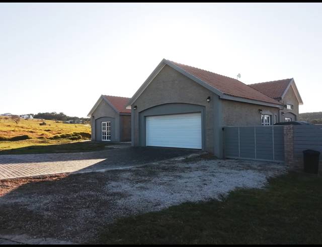 4 BEDROOM HOTEL RENTED IN COLLEEN GLEN